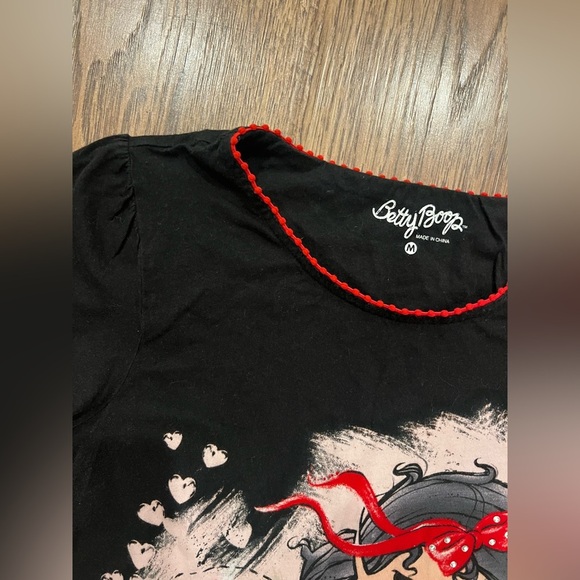 Vtg. Betty Boop "Open Your Heart" Black Short Sleeve Shirr Bow Medium EUC - Picture 3 of 3